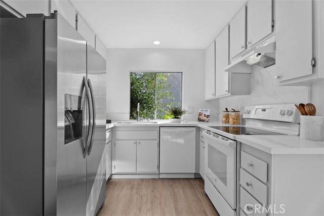 3215 Stonewood Court, Fullerton CA: https://media.crmls.org/medias/46402482-4b76-493c-981b-393caa867ae6.jpg