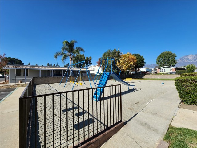 Detail Gallery Image 36 of 45 For 929 E Foothill Bld #159,  Upland,  CA 91786 - 4 Beds | 2 Baths