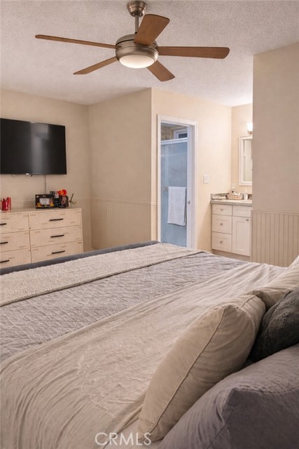 Detail Gallery Image 6 of 22 For 2410 N Justin, Simi Valley,  CA 93065 - 4 Beds | 2 Baths