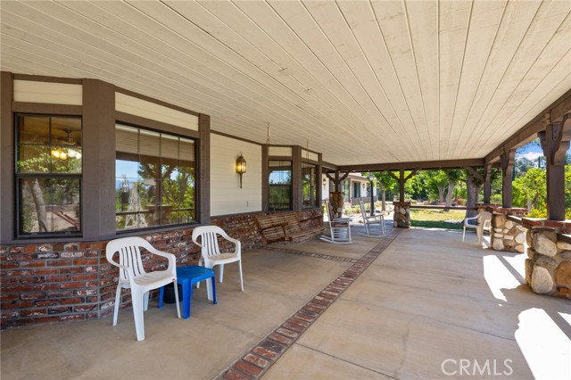 Image 9 of 58 For 41050 Mesa Robles Circle