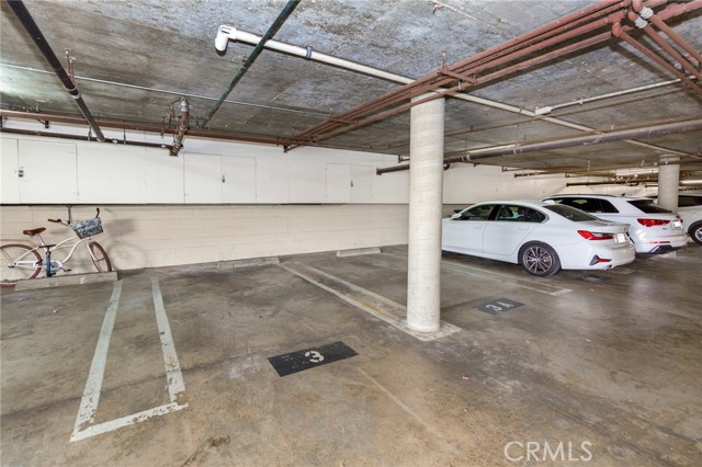 Detail Gallery Image 19 of 20 For 635 E Elmwood Ave #201,  Burbank,  CA 91501 - 3 Beds | 2 Baths