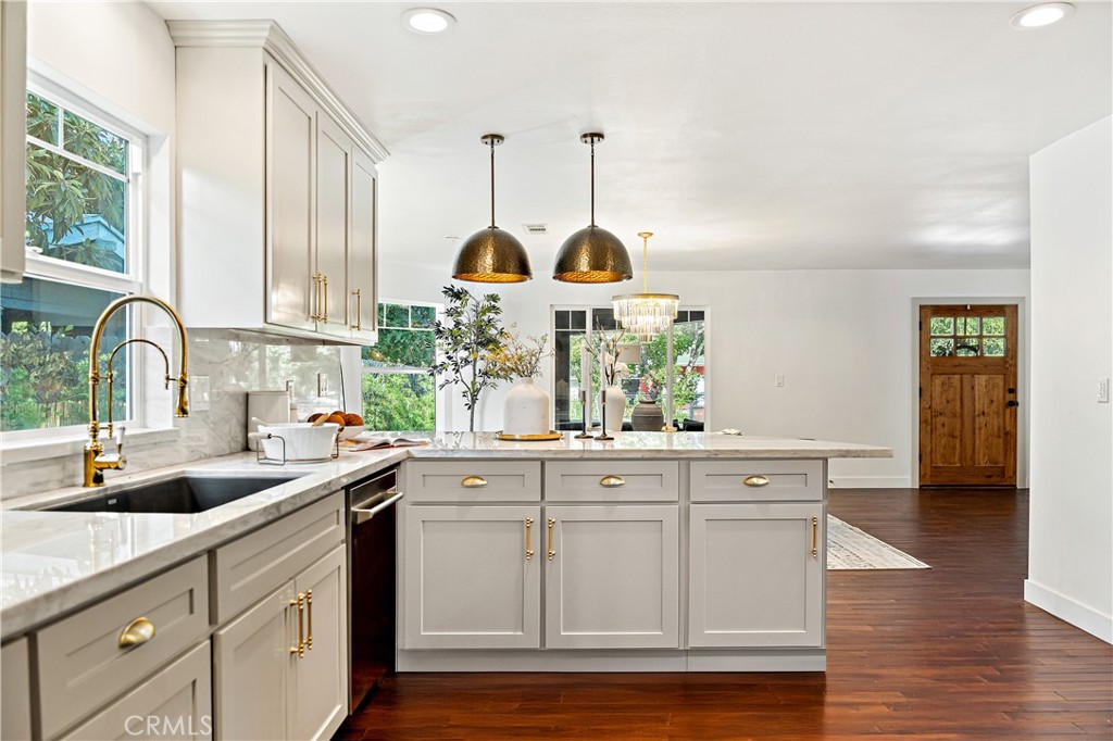 MLS #DW25181566 img 20