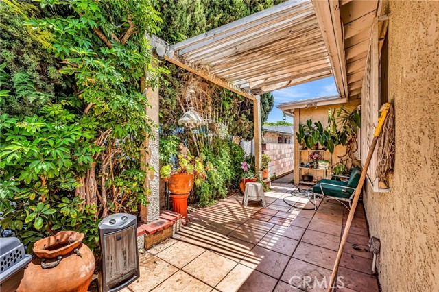 2660 Newell Street, County - Los Angeles CA: https://media.crmls.org/medias/4642d277-207e-4456-a8d3-b2d8616bbae6.jpg