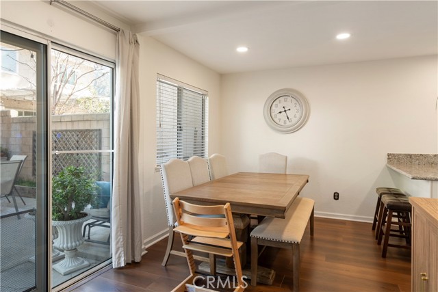 Detail Gallery Image 12 of 37 For 229 Windsong Ct, Azusa,  CA 91702 - 3 Beds | 3 Baths