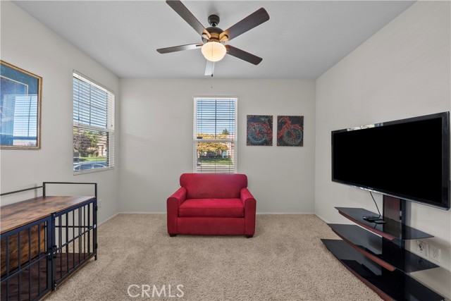 Detail Gallery Image 13 of 45 For 39934 Borica Ct, Palmdale,  CA 93551 - 5 Beds | 3 Baths