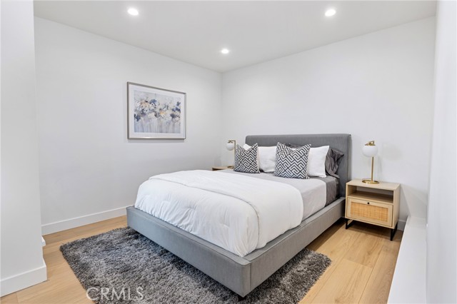 Detail Gallery Image 15 of 35 For 20225 Allentown Dr, Woodland Hills,  CA 91364 - 5 Beds | 4/2 Baths