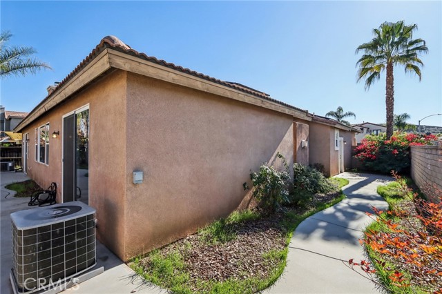 32684 Salvia Circle, Winchester CA: https://media.crmls.org/medias/4644a547-ca6d-4337-8dcd-7ea5a45e528f.jpg