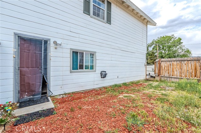 22510 Eagle Way, Tehachapi CA: https://media.crmls.org/medias/46462df9-f450-4941-bce9-a6aaf7a4a513.jpg