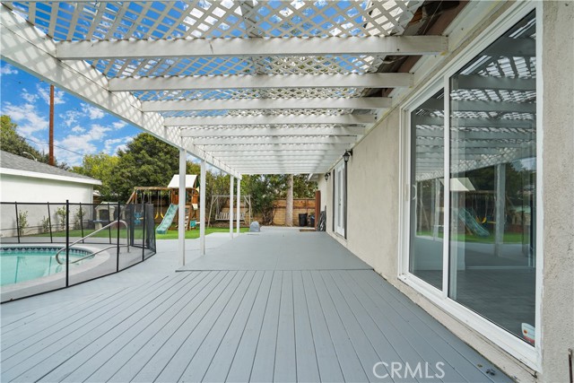 Detail Gallery Image 19 of 24 For 23251 Hamlin St, West Hills,  CA 91307 - 4 Beds | 2 Baths