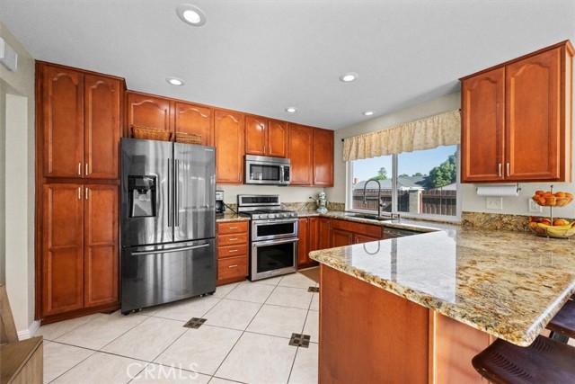 1643 Melody Circle, Corona CA: https://media.crmls.org/medias/46468926-53c8-402b-bd50-dcc0fbc49532.jpg