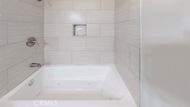 Detail Gallery Image 9 of 14 For 872 W Sierra Madre, Azusa,  CA 91702 - 2 Beds | 1 Baths