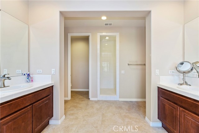 Detail Gallery Image 45 of 71 For 16682 Nandina Ave, Riverside,  CA 92504 - 5 Beds | 5/1 Baths