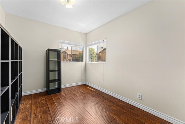 2 Bed Home for Sale in Van Nuys, California