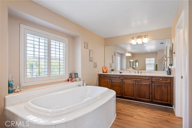40924 Diana Lane, Lake Elsinore CA: https://media.crmls.org/medias/46474995-ed0a-4222-b4e5-db9d0d315c32.jpg