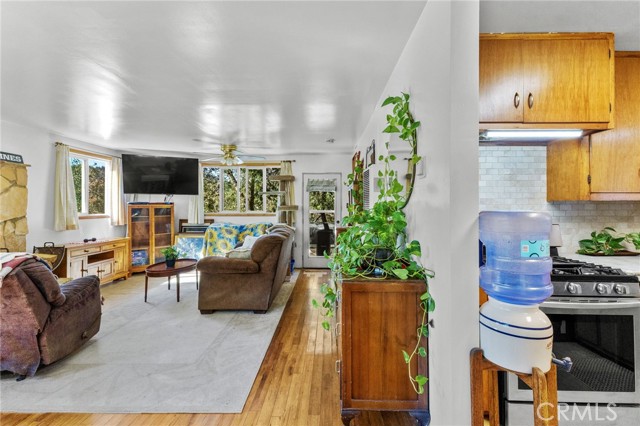 Detail Gallery Image 2 of 37 For 29239 Lake Brook Ave, Cedar Glen,  CA 92321 - 3 Beds | 2 Baths