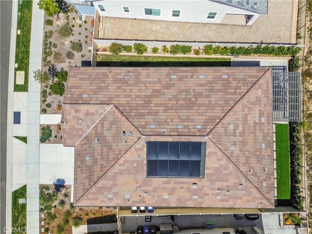 https://media.crmls.org/medias/4648e4d7-b71b-4ad0-8a6d-862df63cdc2b.jpg?preset=X-Large