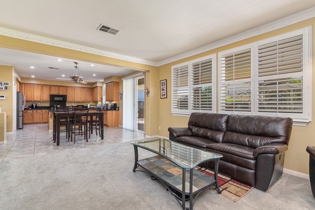 Detail Gallery Image 16 of 52 For 32836 Whitehaven Ct, Menifee,  CA 92584 - 5 Beds | 3/1 Baths