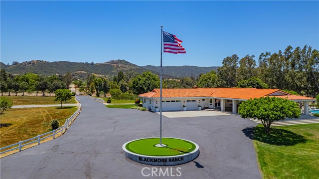 Detail Gallery Image 34 of 75 For 26465 Douglas Ave, Murrieta,  CA 92562 - 6 Beds | 8/5 Baths