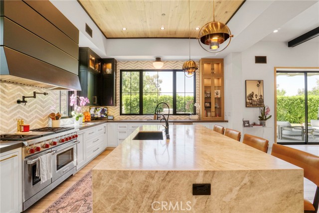 4961 Edgerton Avenue, Encino CA: https://media.crmls.org/medias/464d057d-58ce-4fe7-87af-404659283817.jpg