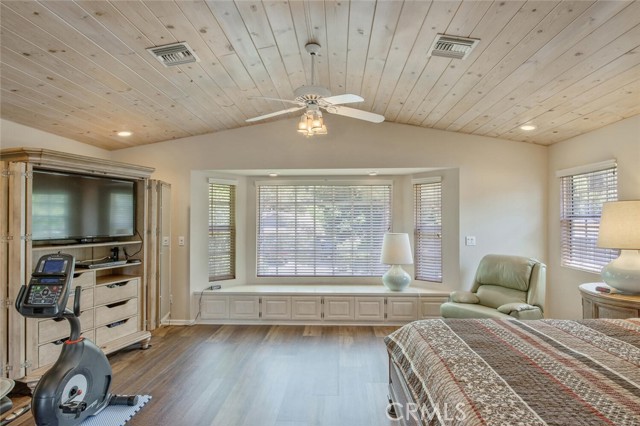 Image 21 of 55 For 15744 Beaver Run Road