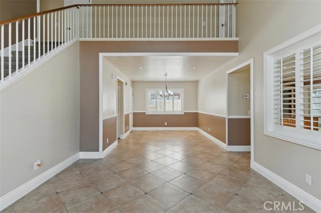 Detail Gallery Image 6 of 38 For 15642 Bristol Ct, Fontana,  CA 92337 - 3 Beds | 2/1 Baths