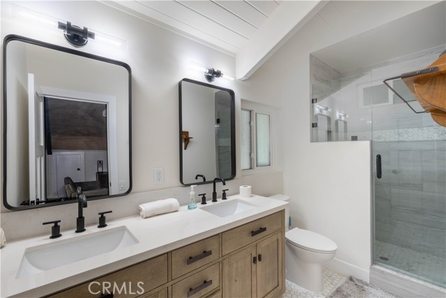 553 Pioneer Road, Lake Arrowhead CA: https://media.crmls.org/medias/464f077e-d335-46bd-9365-0c7c1d1d4a53.jpg