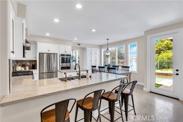 57 Hillrise, Rancho Santa Margarita CA: https://media.crmls.org/medias/464f92d2-86c0-4565-8754-d648197d4b15.jpg