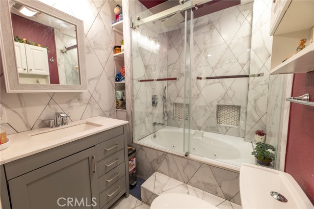 Detail Gallery Image 11 of 24 For 3132 Chadwick Dr, Los Angeles,  CA 90032 - 3 Beds | 2 Baths