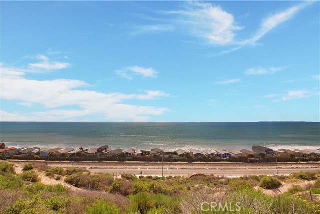 115 Via Bellas Artes, San Clemente CA: https://media.crmls.org/medias/464ffad7-6890-43b0-b322-ad9bf1f10c01.jpg