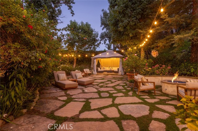 Detail Gallery Image 45 of 55 For 5985 Vista De La Luz, Woodland Hills,  CA 91367 - 4 Beds | 3/1 Baths