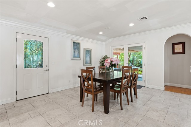 Detail Gallery Image 10 of 36 For 21904 Galvez, Woodland Hills,  CA 91364 - 3 Beds | 3/1 Baths