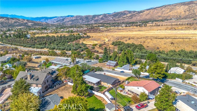 11336 Acropolis Drive, Yucaipa CA: https://media.crmls.org/medias/4650bd92-d976-4b1b-8aa8-1e67c22abd52.jpg