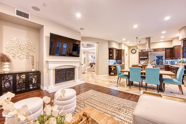 8 Joliet Drive, Coto de Caza CA: https://media.crmls.org/medias/46525641-486c-4b44-bff4-2909a49d112a.jpg