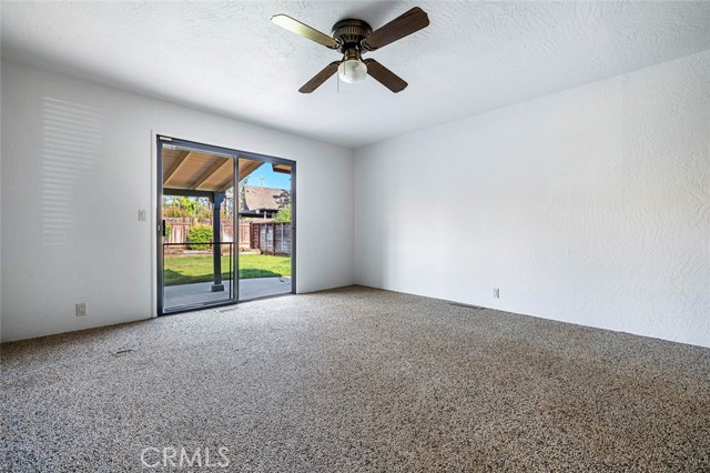 Detail Gallery Image 11 of 22 For 5118 N Harrison Ave, Fresno,  CA 93711 - 3 Beds | 2 Baths