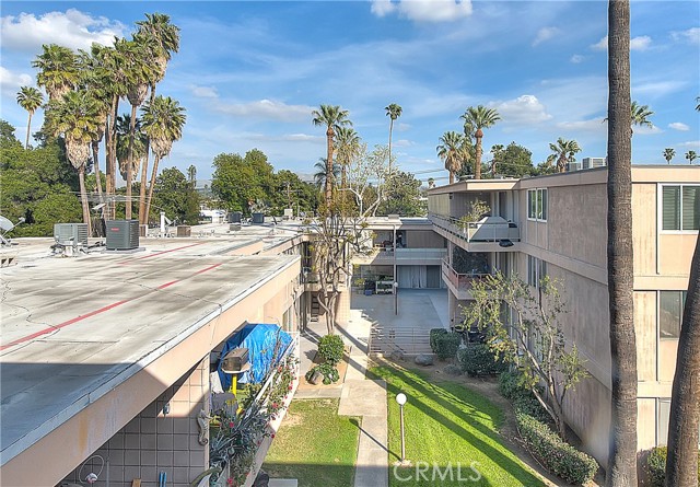 Detail Gallery Image 11 of 40 For 6979 Palm Ct, Riverside,  CA 92506 - 2 Beds | 2 Baths