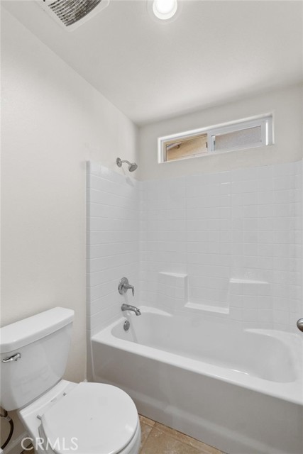 Detail Gallery Image 25 of 38 For 595 N Cattail Ct, Fresno,  CA 93727 - 3 Beds | 2/1 Baths