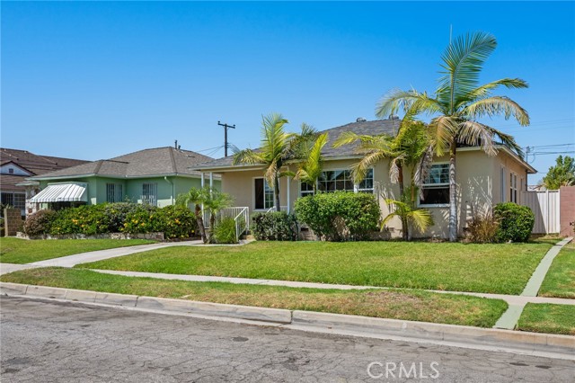 Detail Gallery Image 4 of 39 For 1211 W 138th St, Compton,  CA 90222 - 3 Beds | 1 Baths