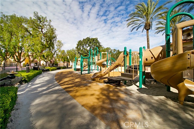 Detail Gallery Image 43 of 48 For 22 Apple Valley, Irvine,  CA 92602 - 4 Beds | 2/1 Baths