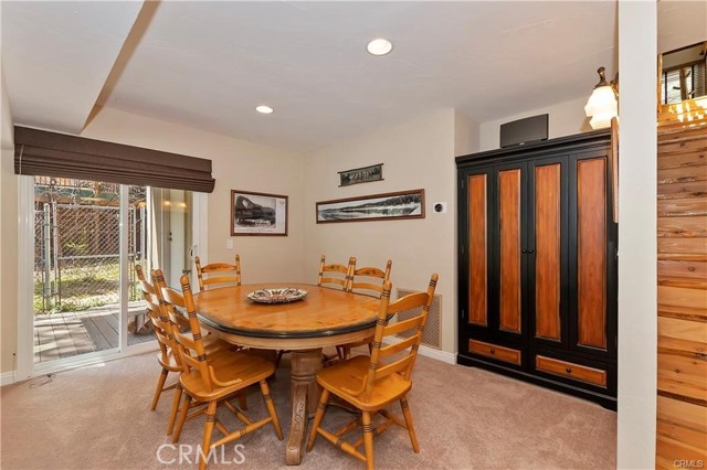 Detail Gallery Image 37 of 52 For 27513 W Shore Rd, Lake Arrowhead,  CA 92352 - 6 Beds | 4/1 Baths