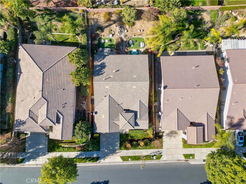 https://media.crmls.org/medias/4659618a-d760-4ed5-bdfc-7421eb37b9bb.jpg?preset=X-Large