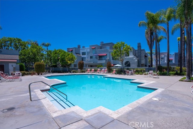 Detail Gallery Image 36 of 44 For 27766 Emerald #4,  Mission Viejo,  CA 92691 - 2 Beds | 2/1 Baths