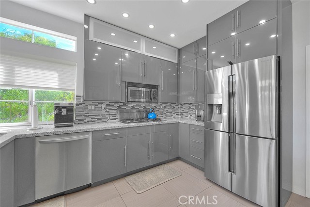 Detail Gallery Image 18 of 71 For 16049 Pinnacle, Chino Hills,  CA 91709 - 4 Beds | 2/1 Baths