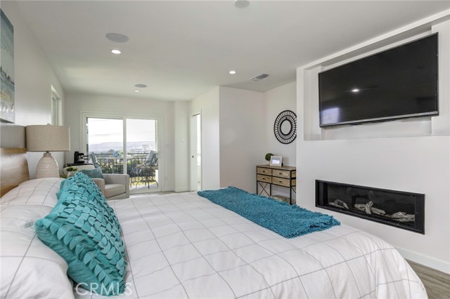 817 Anita Street, Redondo Beach, California 90278, 4 Bedrooms Bedrooms, ,3 BathroomsBathrooms,Residential,Sold,Anita,SB23198161