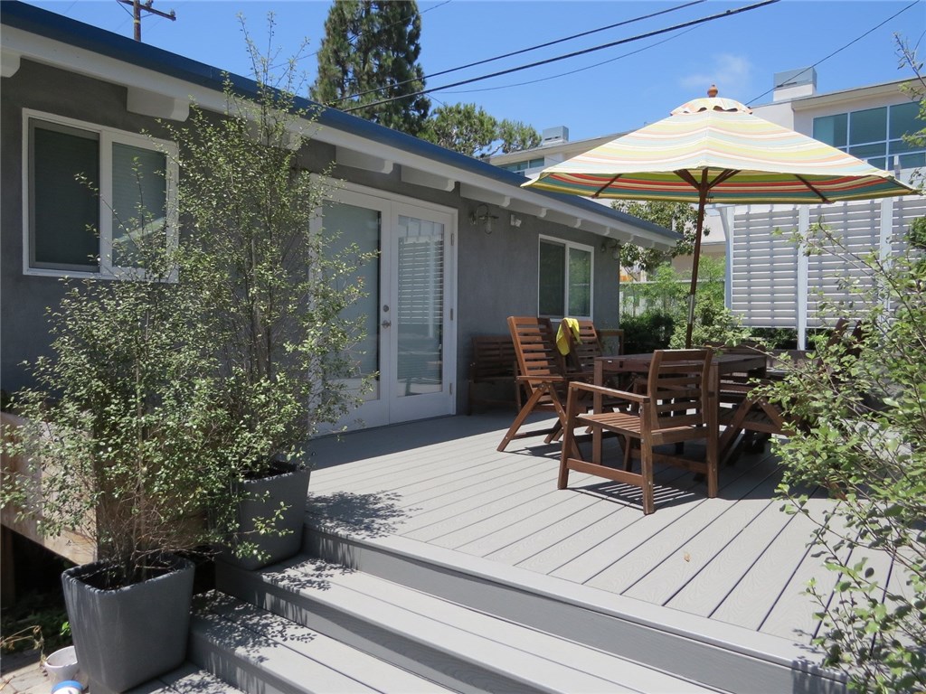 2616 Pine Avenue, Manhattan Beach, California 90266, 3 Bedrooms Bedrooms, ,2 BathroomsBathrooms,Residential,Sold,Pine,SB16736450