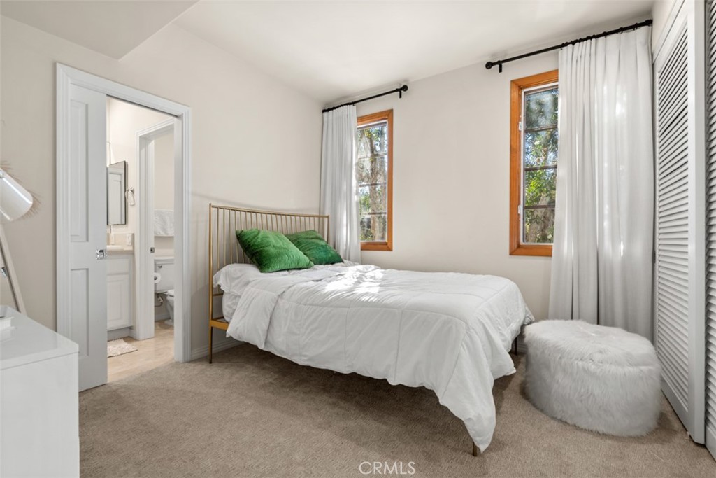 MLS #OC25264387 image #23