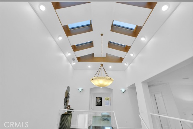 801 S Michillinda Avenue, Pasadena CA: https://media.crmls.org/medias/465ce257-94dd-46a8-9817-0b3fe9d5f746.jpg