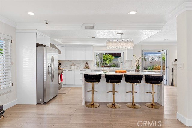 2160 S Hammatt, Anaheim CA: https://media.crmls.org/medias/465d1176-8ec8-4c3d-bb2a-893160779586.jpg