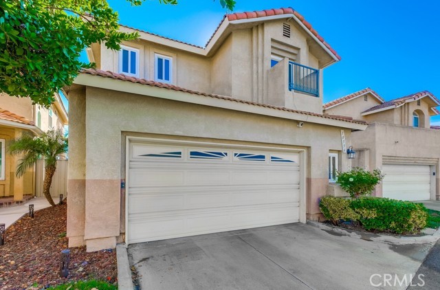 Detail Gallery Image 3 of 75 For 18556 Olympian Ct, Canyon Country,  CA 91351 - 3 Beds | 2/1 Baths