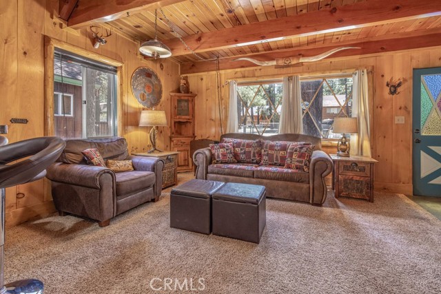 Detail Gallery Image 13 of 35 For 435 W Sherwood Bld, Big Bear City,  CA 92314 - 3 Beds | 1 Baths