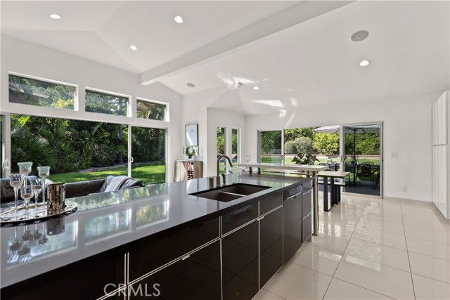 Detail Gallery Image 5 of 17 For 4060 Hickory Tree, Yorba Linda,  CA 92886 - 4 Beds | 3 Baths